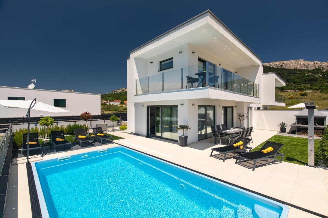 Villa Supernus With Heated Pool Башка Экстерьер фото